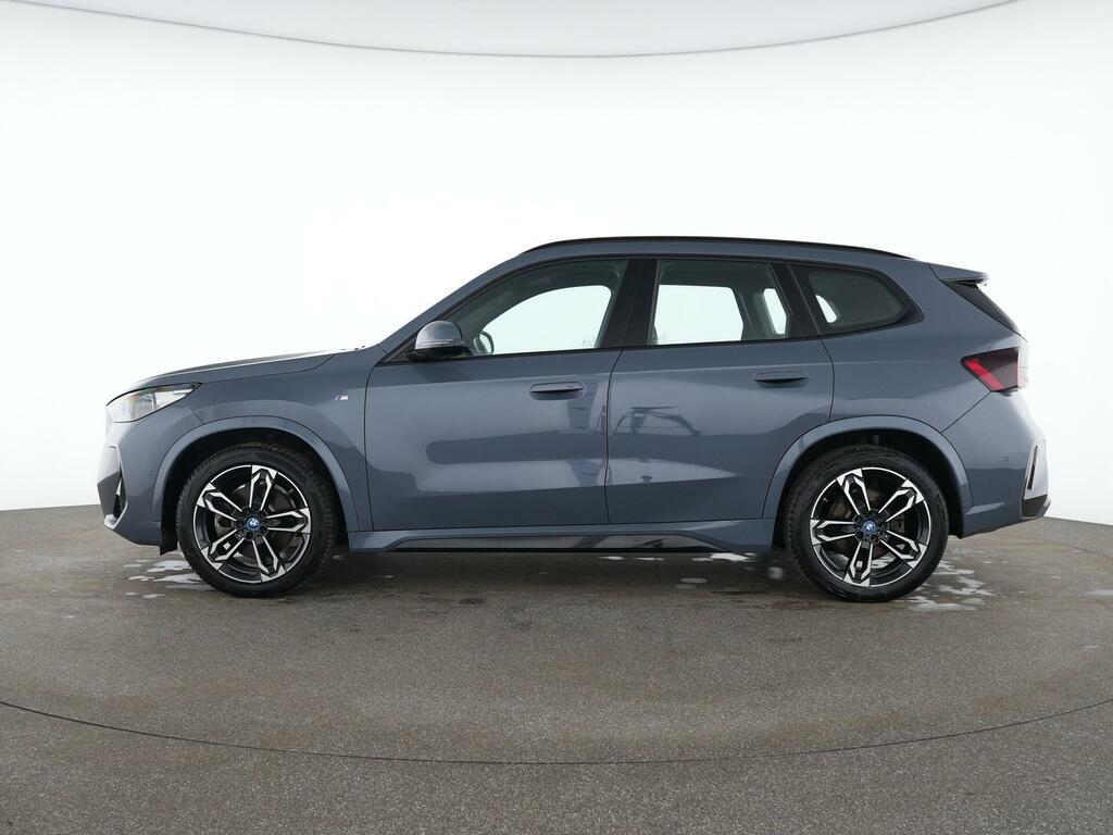 BMW iX1 30 66.5Kwh M Sport Xdrive 11Kw Charger BL73OZH  #6