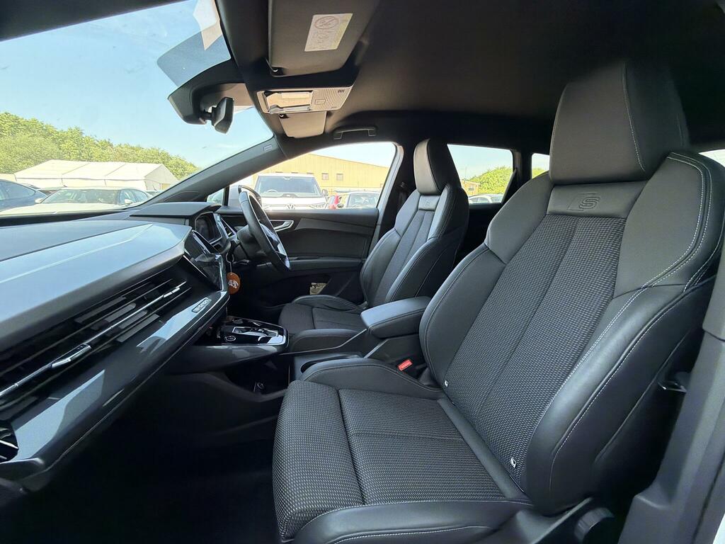 Audi Q4 E Tron 40 S Line 82Kwh KF23RGO White #5