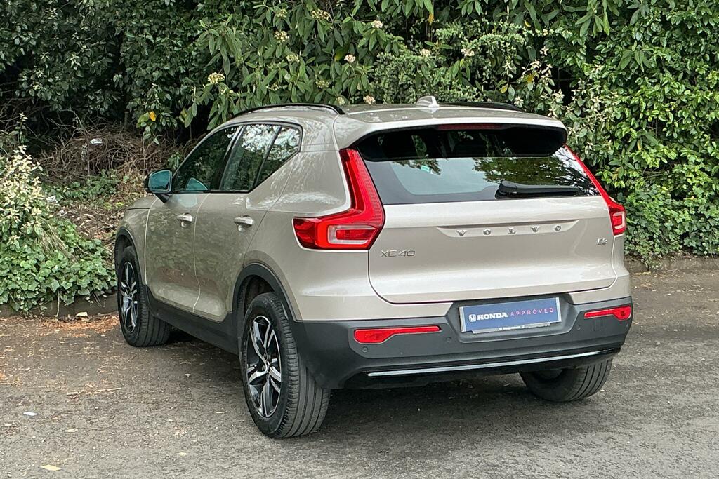 Volvo XC40 Xc40 2.0 B3 Mhev Plus Dark Dct Euro 6 Ss 5 SF72YCE Gold #3