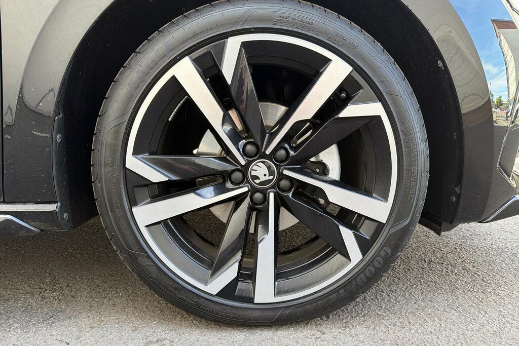 Skoda Scala Scala 1.0 Tsi 116 Monte Carlo Edition Dsg Lez SJ26APX Black #5