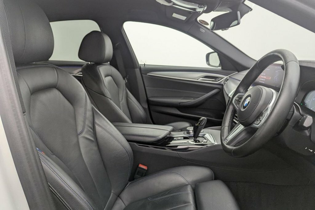 BMW 5 Series 2L M Sport KV68LWS White #3