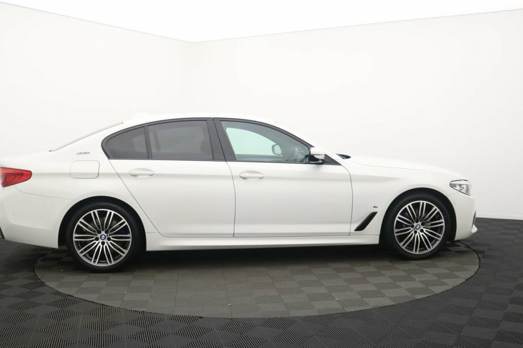 BMW 5 Series 2L M Sport KV68LWS White #2