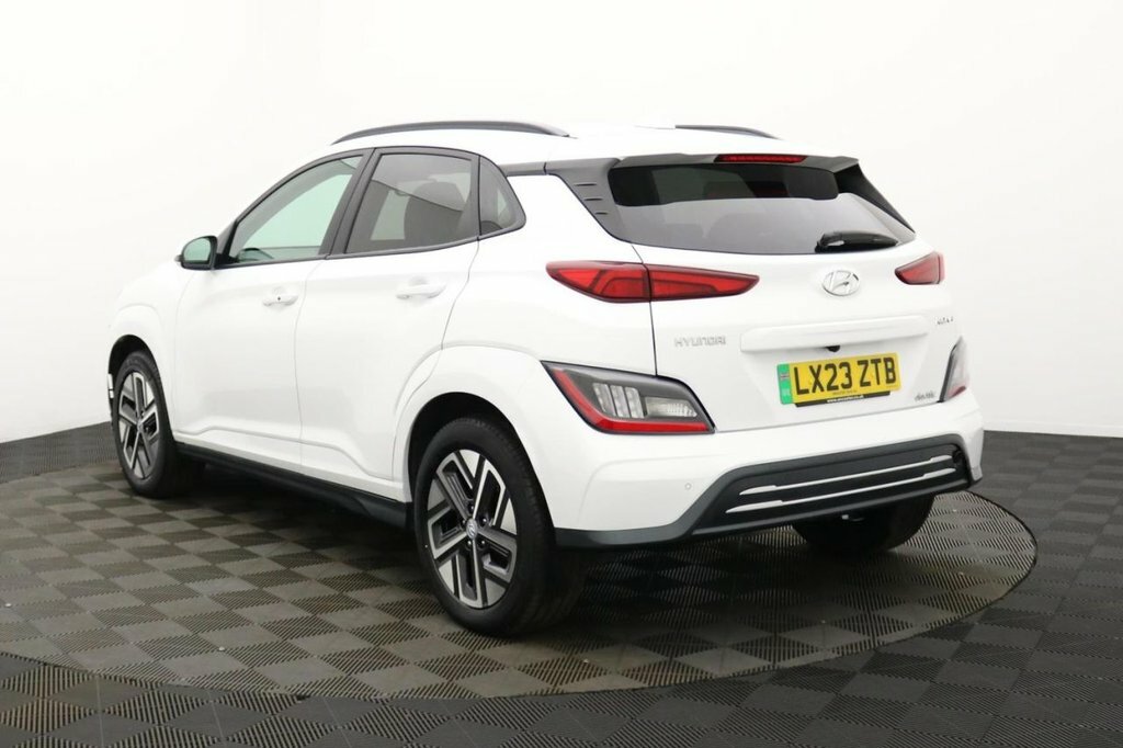 Hyundai Kona Suv LX23ZTB White #6