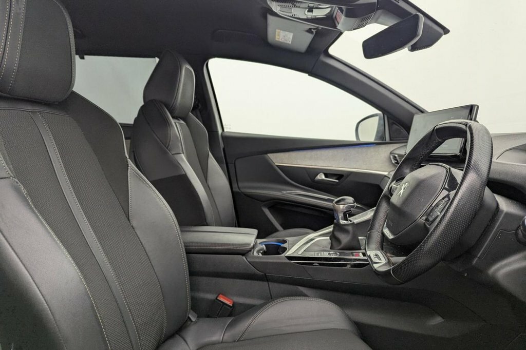 Peugeot 5008 1.2L Gt Line BW72CXO White #3