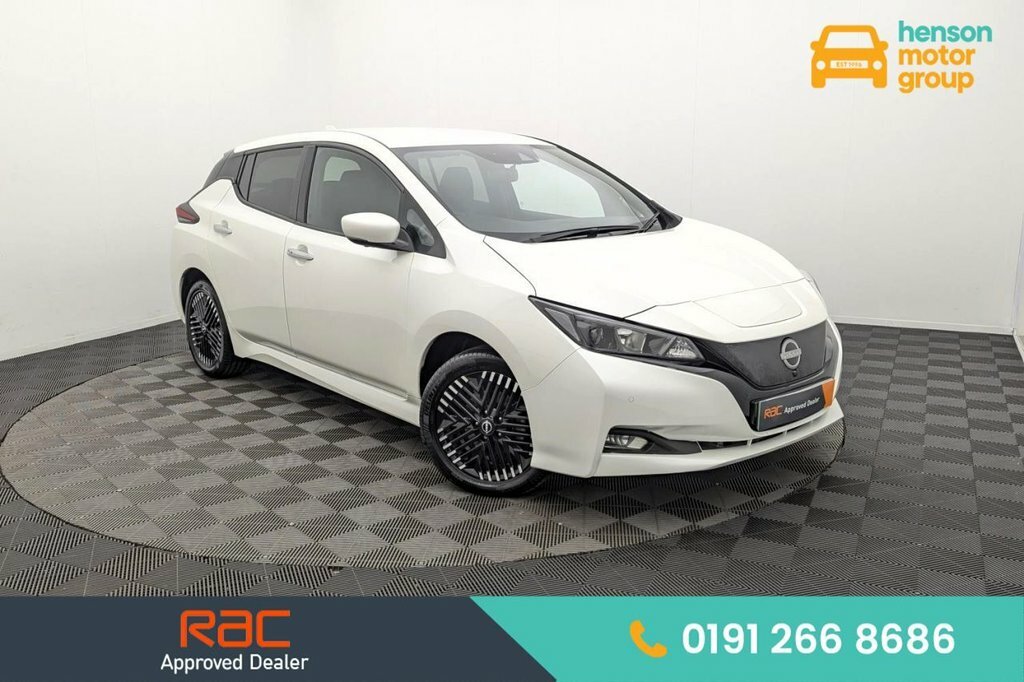 Nissan Leaf Hatchback White