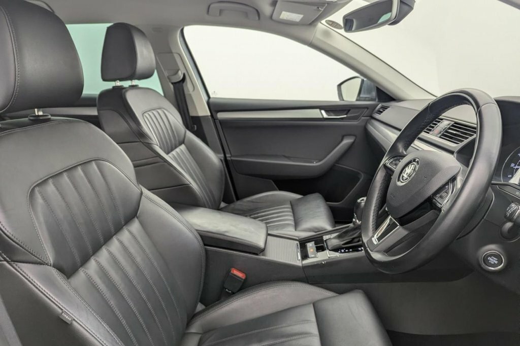 Skoda Superb 2L Se L Executive DK16PJJ Grey #3