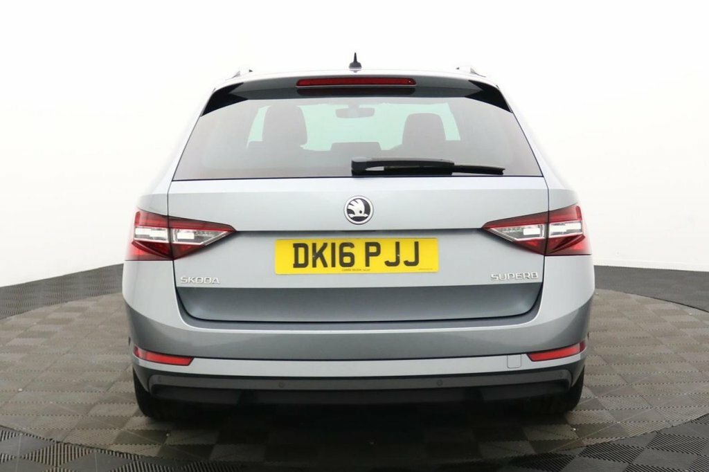 Skoda Superb 2L Se L Executive DK16PJJ Grey #5
