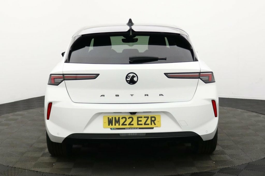 Vauxhall Astra 1.2L Gs Line WM22EZR White #5