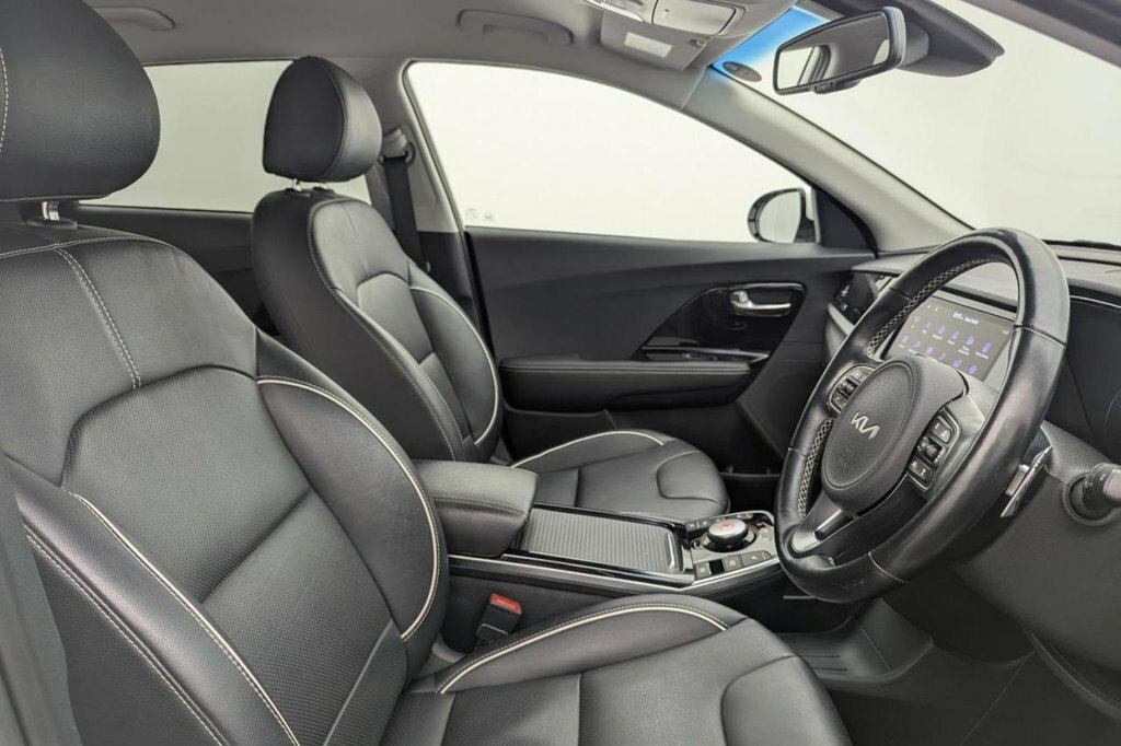 Kia e-Niro Suv HK22CXH White #3