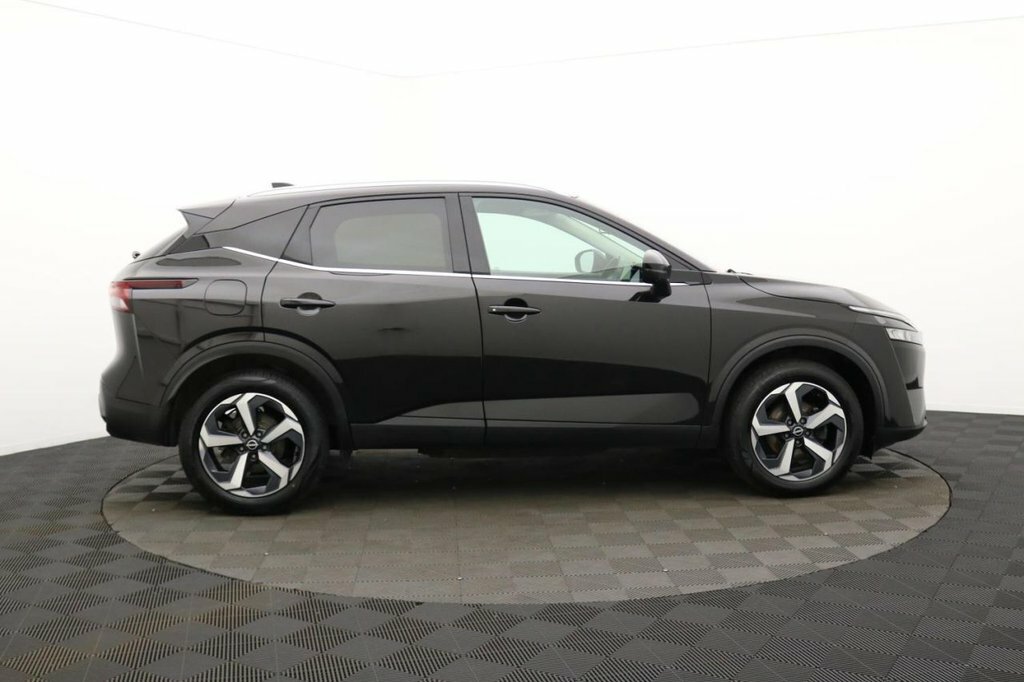 Nissan Qashqai 1.3L N-connecta LL72VVH Black #2