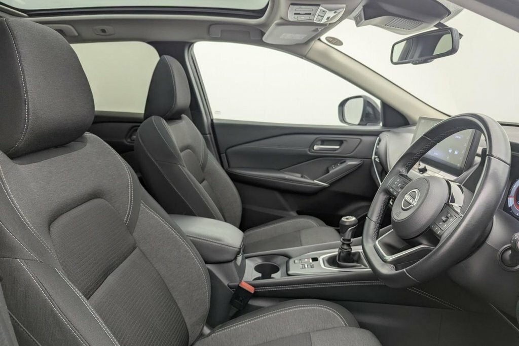 Nissan Qashqai 1.3L N-connecta LL72VVH Black #3