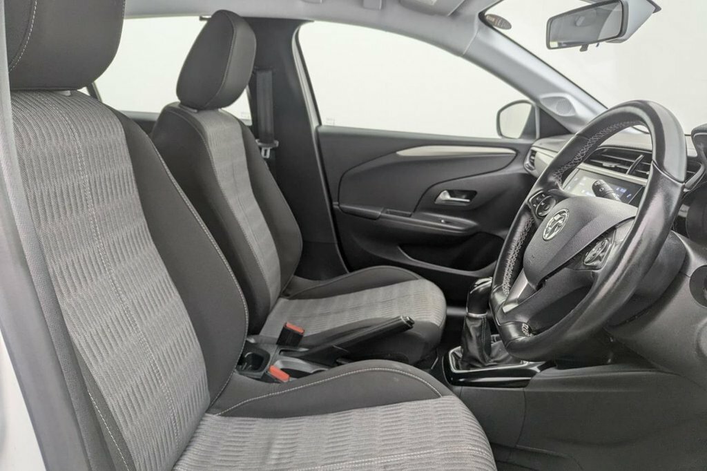 Vauxhall Corsa 1.2L Se SY71WLO White #3
