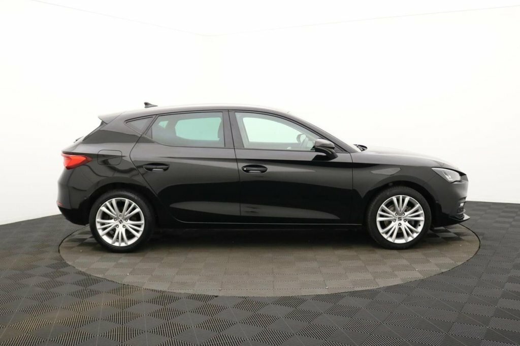 Seat Leon 1L Se Dynamic YE21BGX Black #2