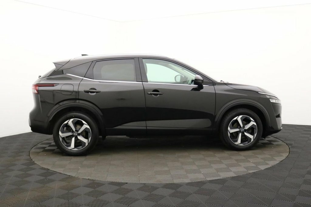 Nissan Qashqai 1.3L N-connecta LL72WBX Black #2