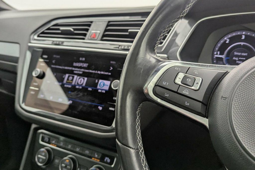 Volkswagen Tiguan 2L R-line MD18SXL Grey #3