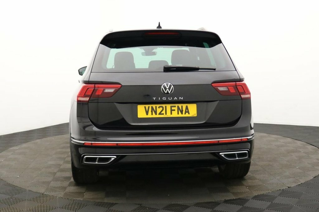 Volkswagen Tiguan 1.5L R-line VN21FNA Black #5