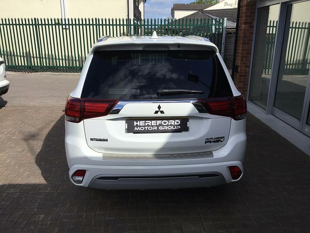 Mitsubishi Outlander 2.4H Twinmotor 13.8Kwh 4H Cvt 4Wd Euro 6 Ss White #2