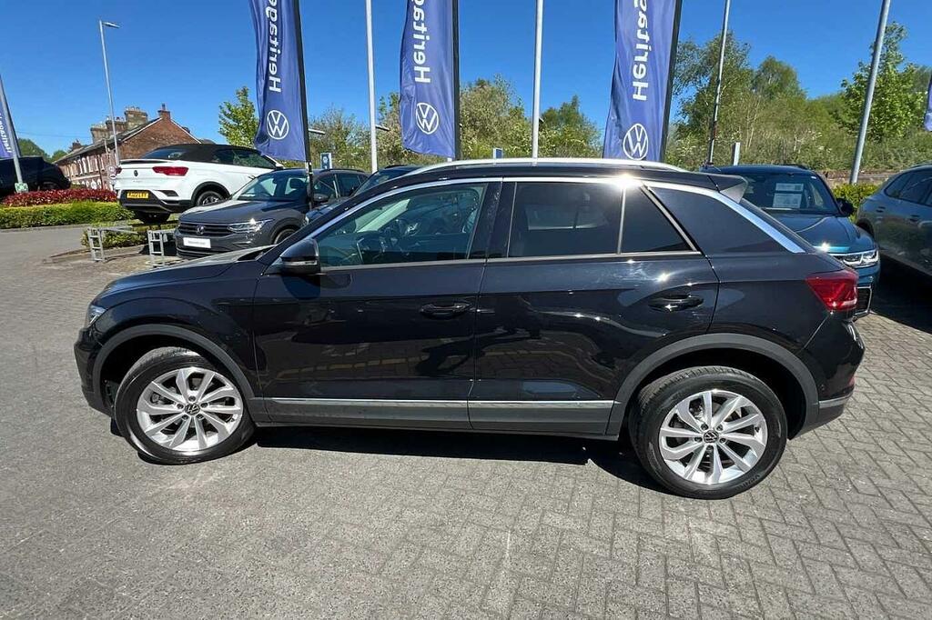 Volkswagen T-Roc 1.5 Tsi Style GL23LWV Black #4