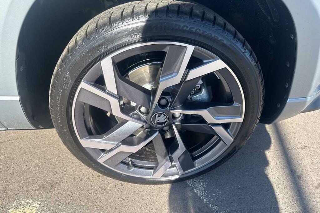 Skoda Karoq 1.5 Tsi Sportline Edition Silver #5