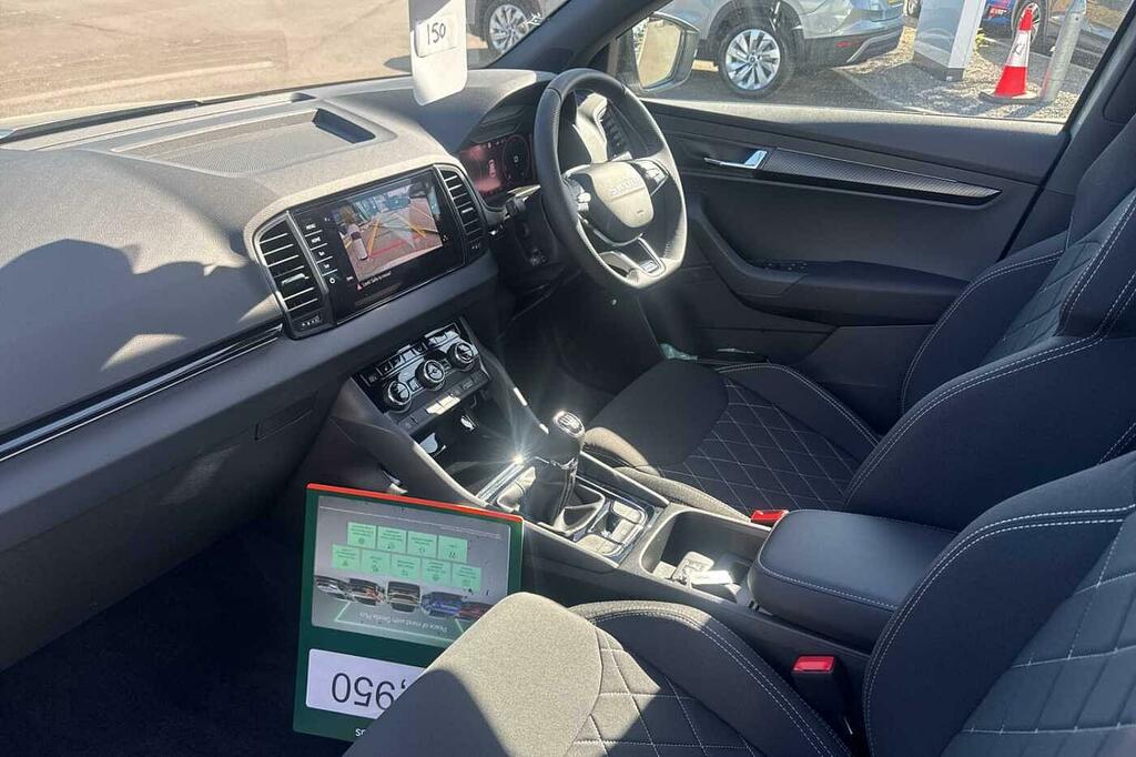 Skoda Karoq 1.5 Tsi Sportline Edition Silver #2