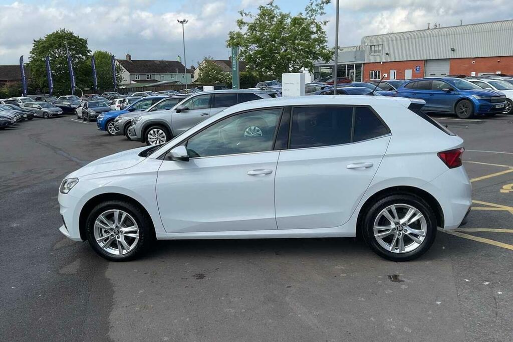 Skoda Fabia 1.0 Tsi 116 Se L Edition White #4