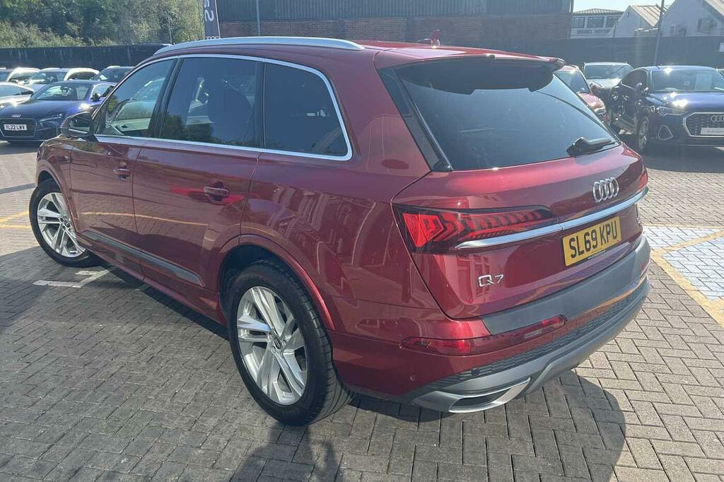 Audi Q7 S Line 50 Tdi Quattro 286 Ps Tiptronic Red #3