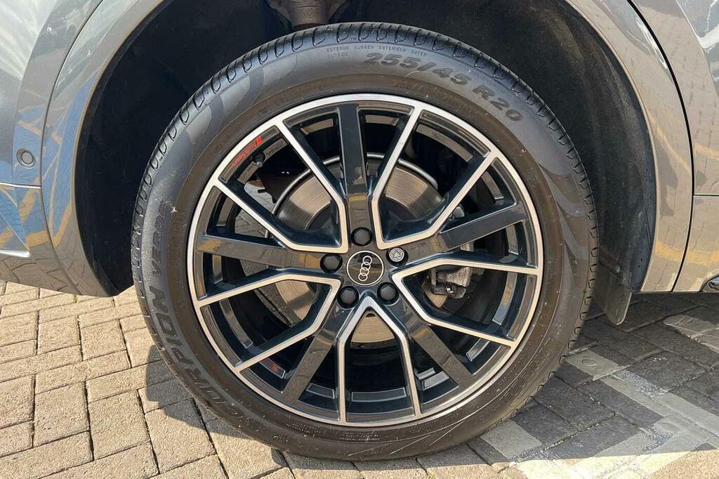 Audi Q5 Black Edition 40 Tdi Quattro 204 Ps S Tronic PF74GMZ Grey #5