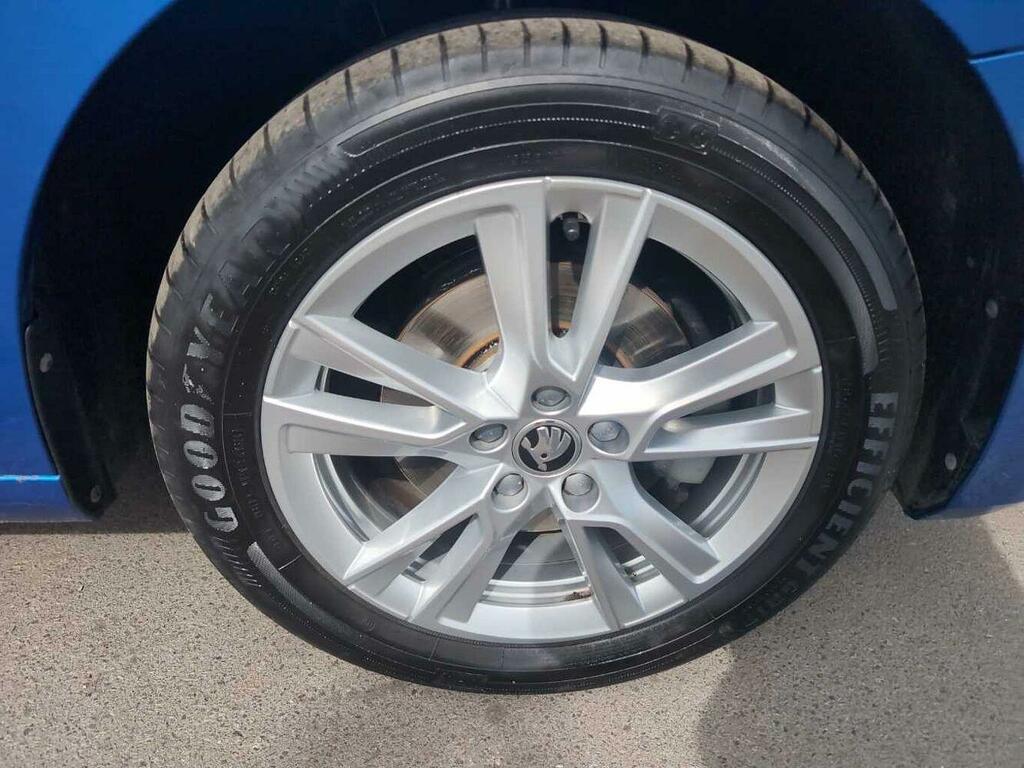 Skoda Fabia 1.0 Tsi 116 Se L WJ24MDF Blue #5
