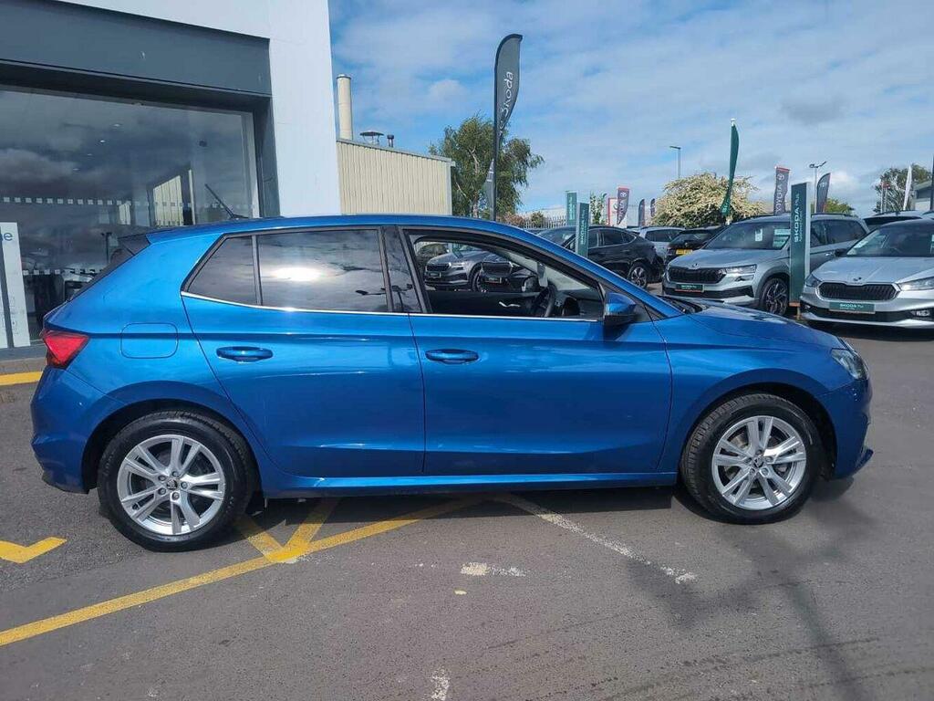 Skoda Fabia 1.0 Tsi 116 Se L WJ24MDF Blue #4