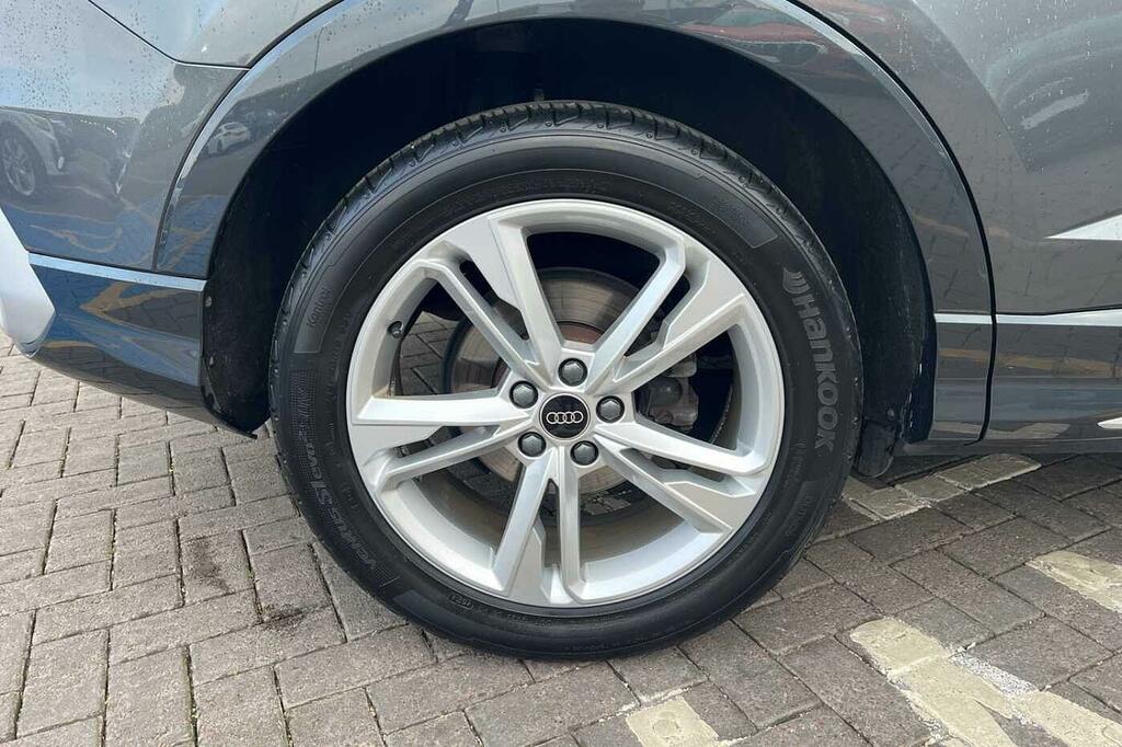 Audi Q3 S Line 35 Tfsi 150 Ps 6-Speed HG24FZV Grey #5