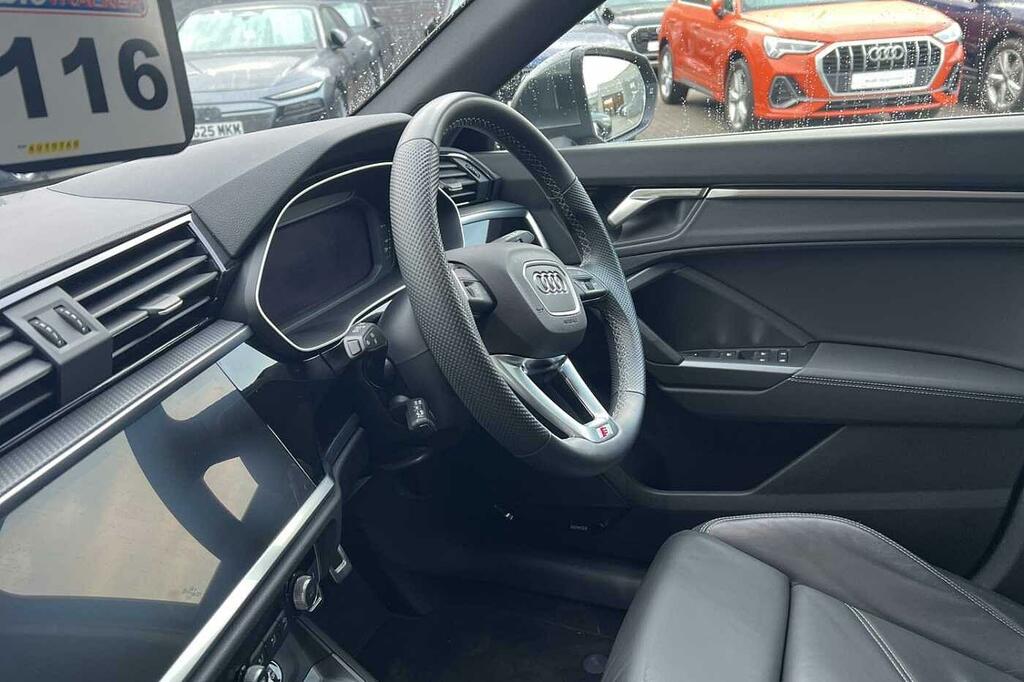 Audi Q3 S Line 35 Tfsi 150 Ps 6-Speed HG24FZV Grey #2