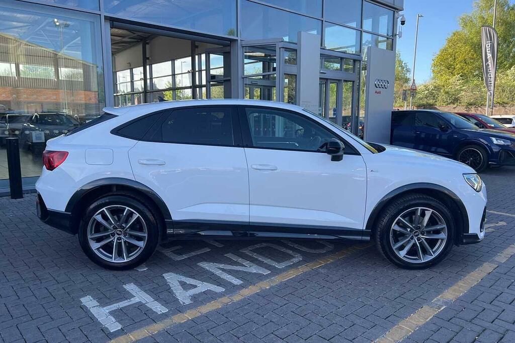 Audi Q3 Black Edition 35 Tfsi 150 Ps S Tronic HJ23LHT Grey #4