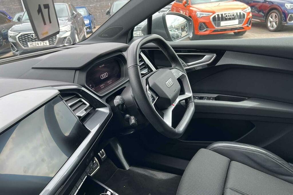 Audi Q4 E Tron Q4 S Line 40 E-tron 150,00 Kw YH22EUE Blue #2