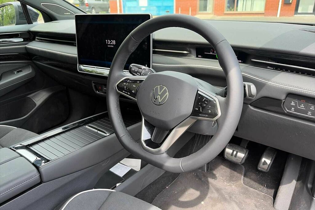 Volkswagen ID.7 210Kw Match Pro S Plus 86Kwh HG26ACF Black #6