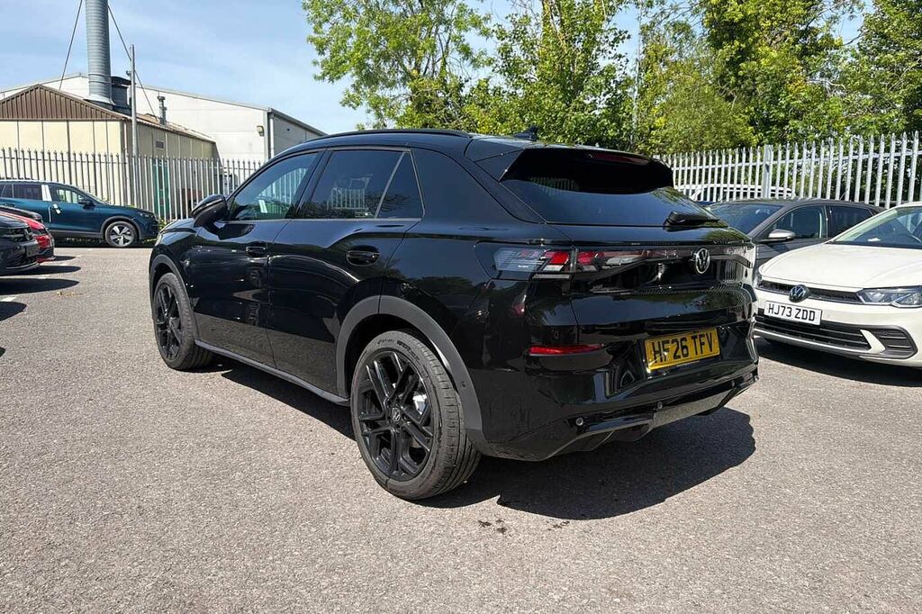 Volkswagen T-Roc 1.5 Etsi 150 R-line Dsg HF26TFV Black #3