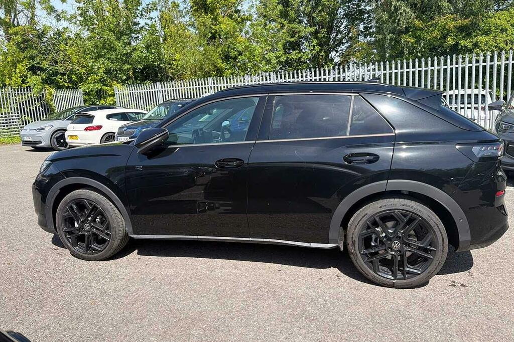 Volkswagen T-Roc 1.5 Etsi 150 R-line Dsg HF26TFV Black #4