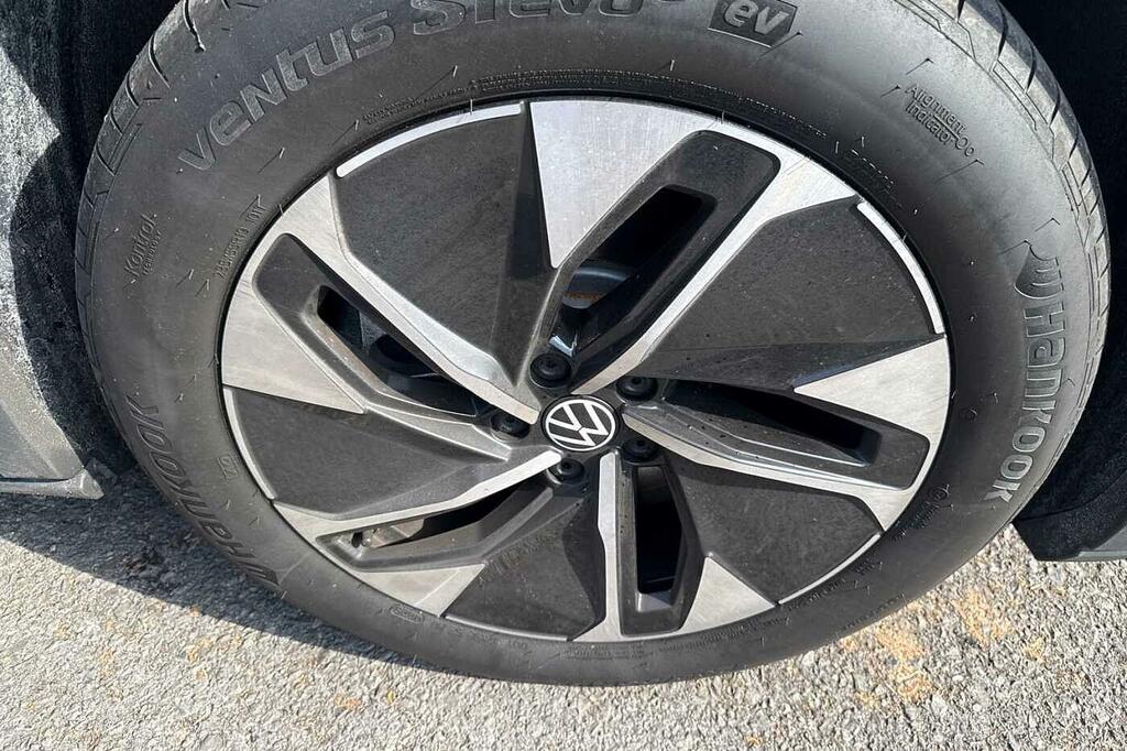 Volkswagen ID.5 210Kw Match Pro 77Kwh HJ26ONC Black #5