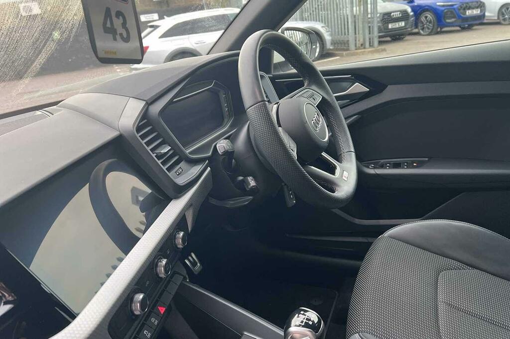 Audi A1 S Line 30 Tfsi 110 Ps 6-Speed HF73VCW White #2