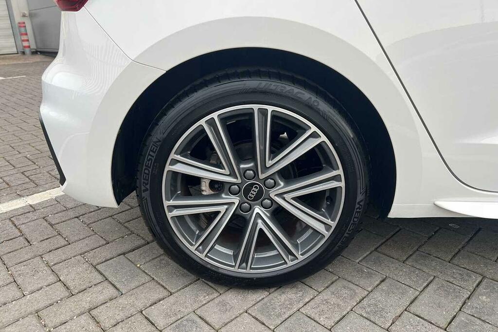 Audi A1 S Line 30 Tfsi 110 Ps 6-Speed HF73VCW White #5