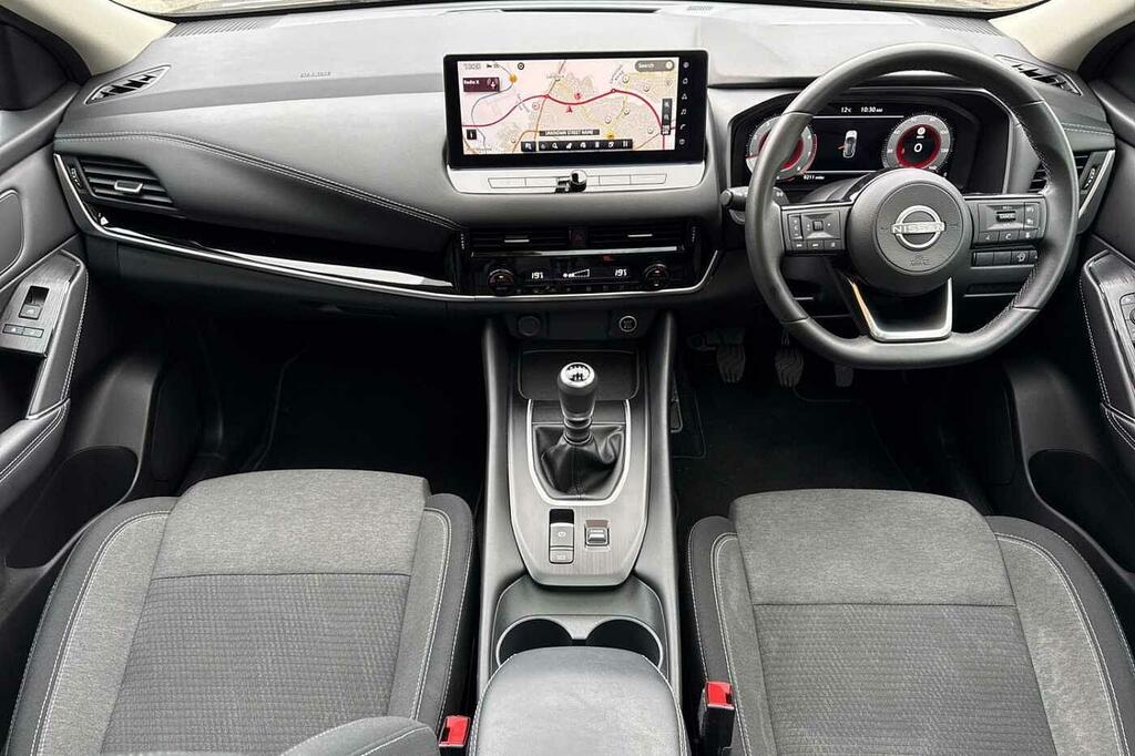 Nissan Qashqai 1.3 Dig-t Mh N-connecta HG24EUP Black #4