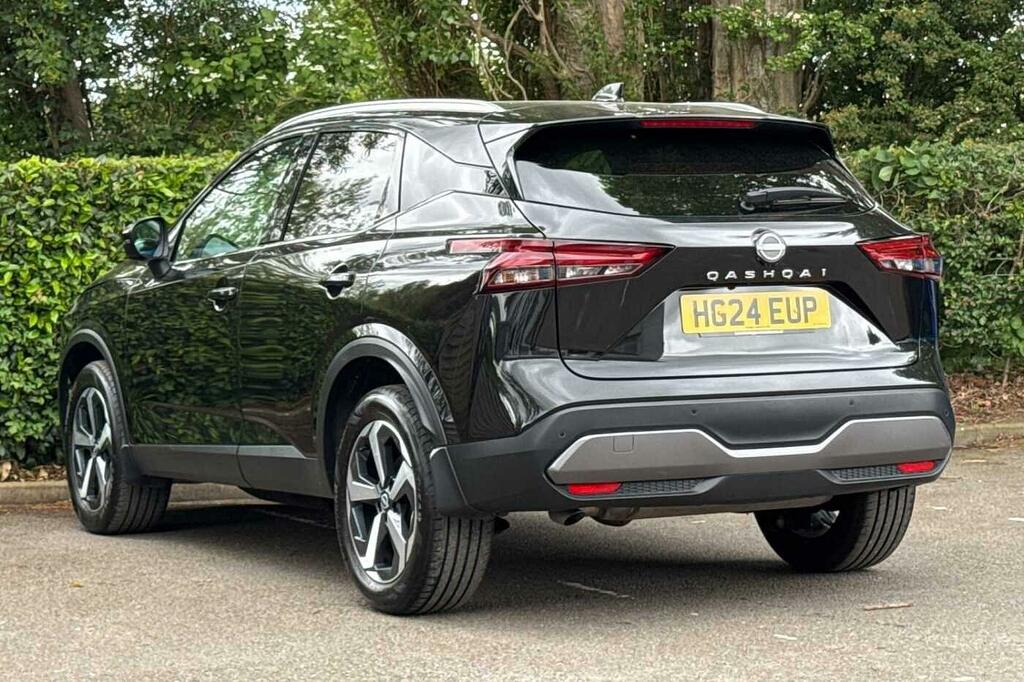 Nissan Qashqai 1.3 Dig-t Mh N-connecta HG24EUP Black #3