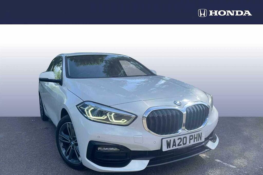 BMW 1 Series 118I Sport Step White