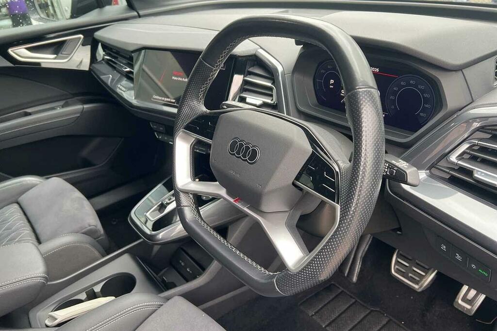 Audi Q4 E Tron Q4 S Black Edition 50 E-tron Quattro 220,00 Kw HG73OUD Blue #6