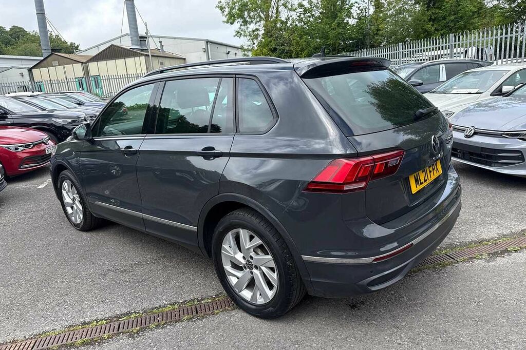 Volkswagen Tiguan 1.5 Tsi 150 Life Dsg ML21FPX Grey #3