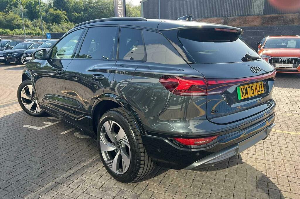 Audi Q6 E-Tron Q6 Suv S Line E-tron Performance 225,00 Kw KM75HJZ #3