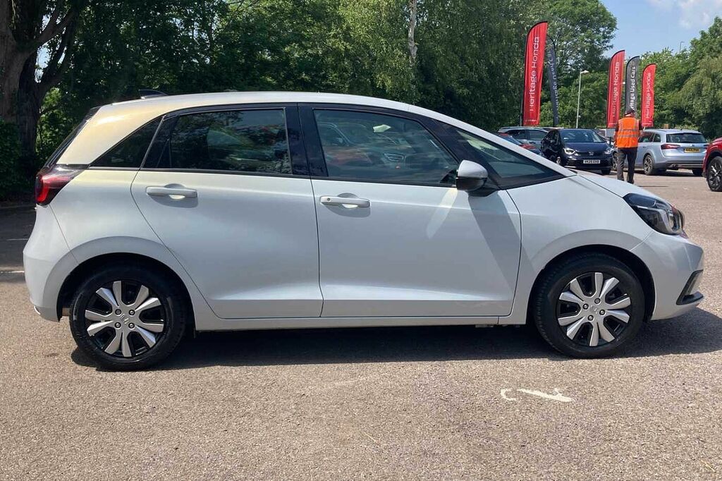 Honda Jazz 1.5 I-mmd Hybrid Sr Ecvt VA21TXG White #5
