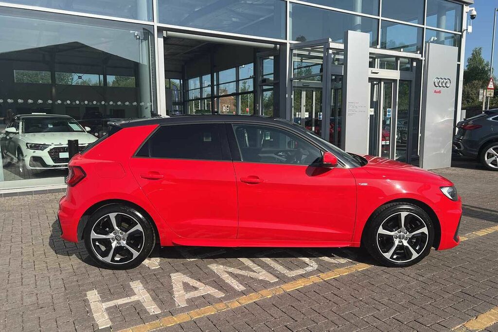 Audi A1 S Line 35 Tfsi 150 Ps S Tronic HJ20HPX Red #4