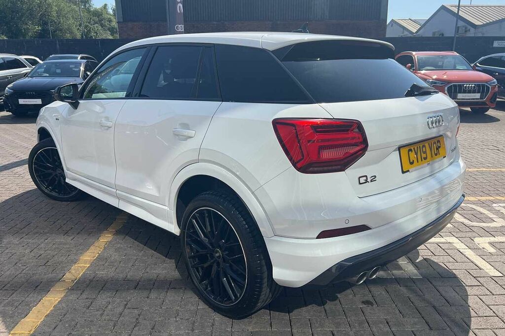 Audi Q2 Black Edition 35 Tfsi 150 Ps 6-Speed CY19YOP Grey #3