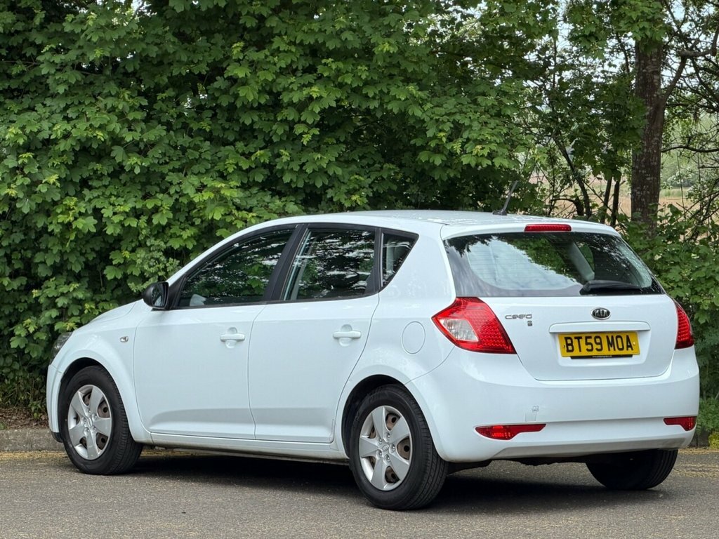 Kia Ceed 1.4L 1 White #2
