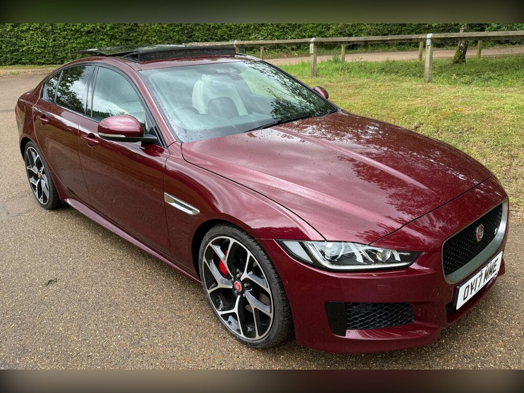Jaguar XE 3.0 V6 S Euro 6 Ss Red